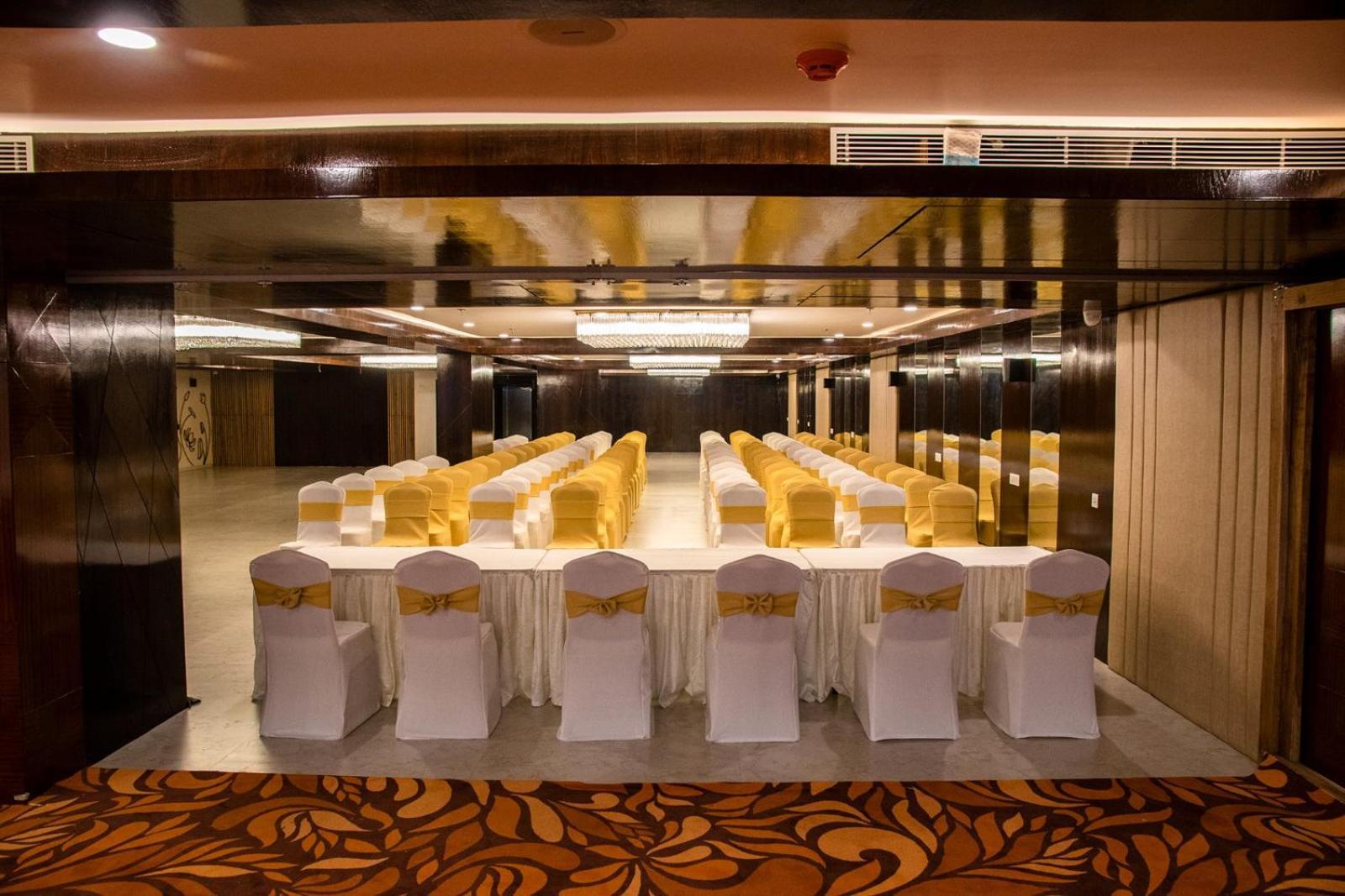 Hotel Lake View Baharampur 외부 사진